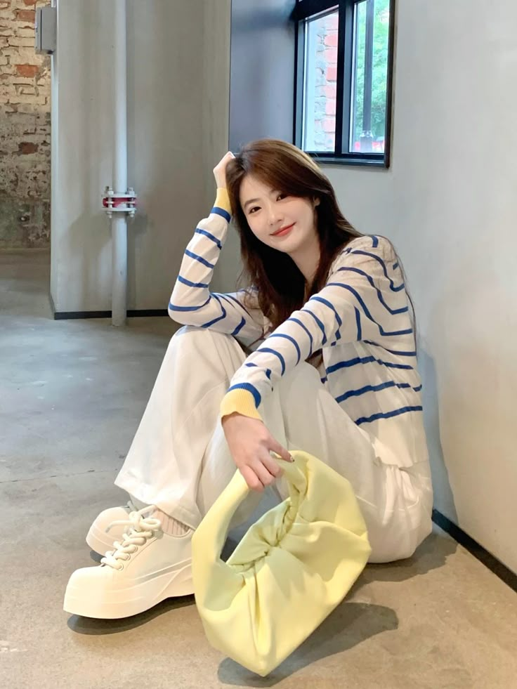 Ngắm nhìn 70+ outfit hot hit nhất 2025 của Tỷ tỷ xinh đẹp, nhẹ nhàng