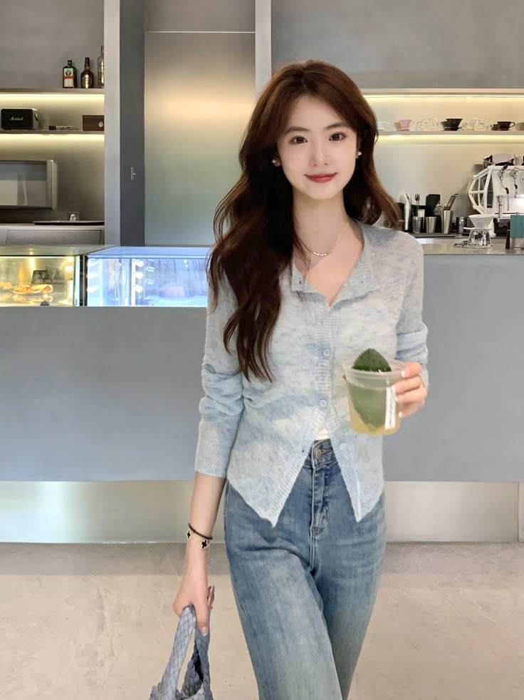 Ngắm nhìn 70+ outfit hot hit nhất 2025 của Tỷ tỷ xinh đẹp, nhẹ nhàng