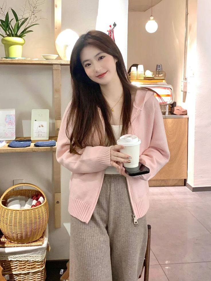 Ngắm nhìn 70+ outfit hot hit nhất 2025 của Tỷ tỷ xinh đẹp, nhẹ nhàng